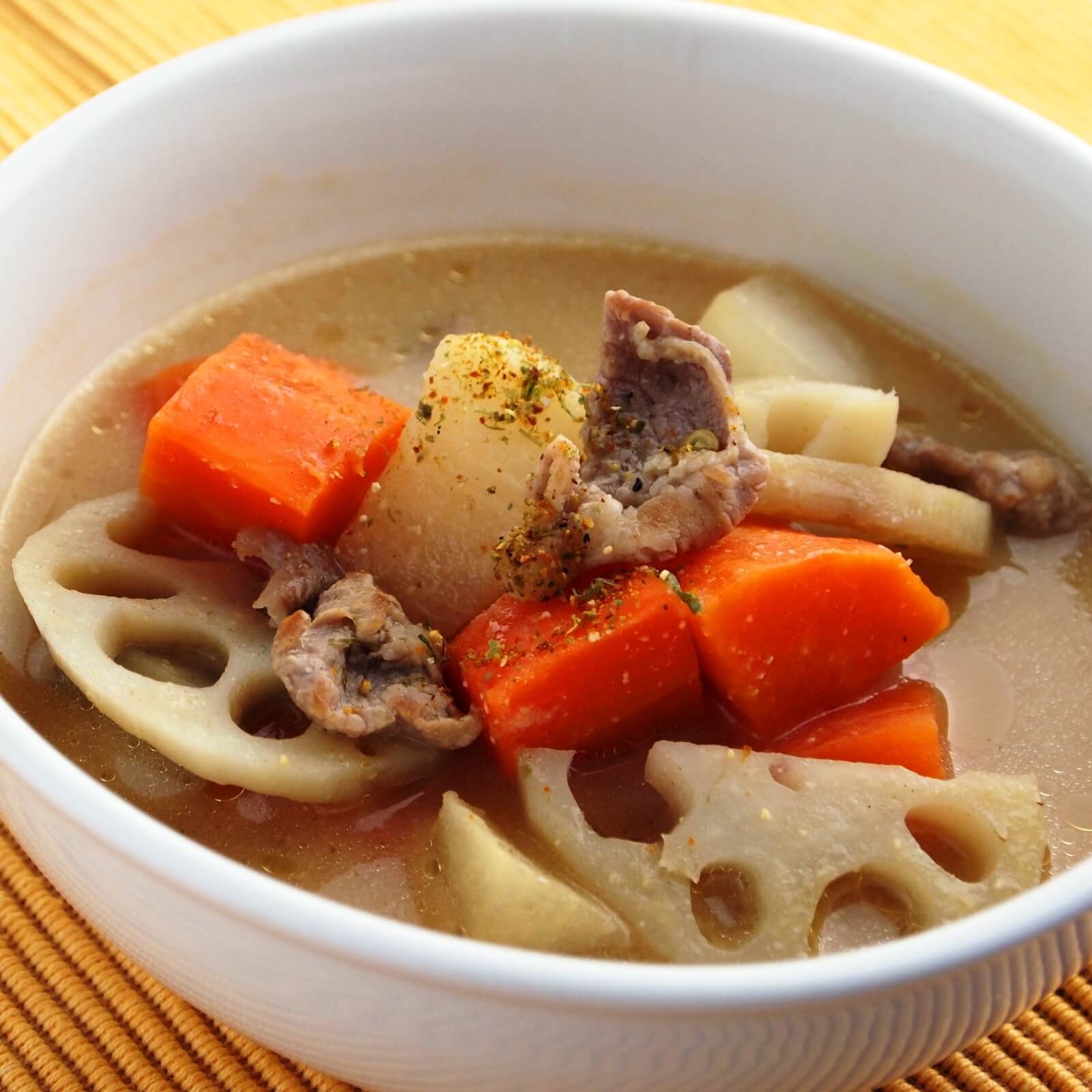 野菜たっぷり豚汁 野菜たっぷり豚汁