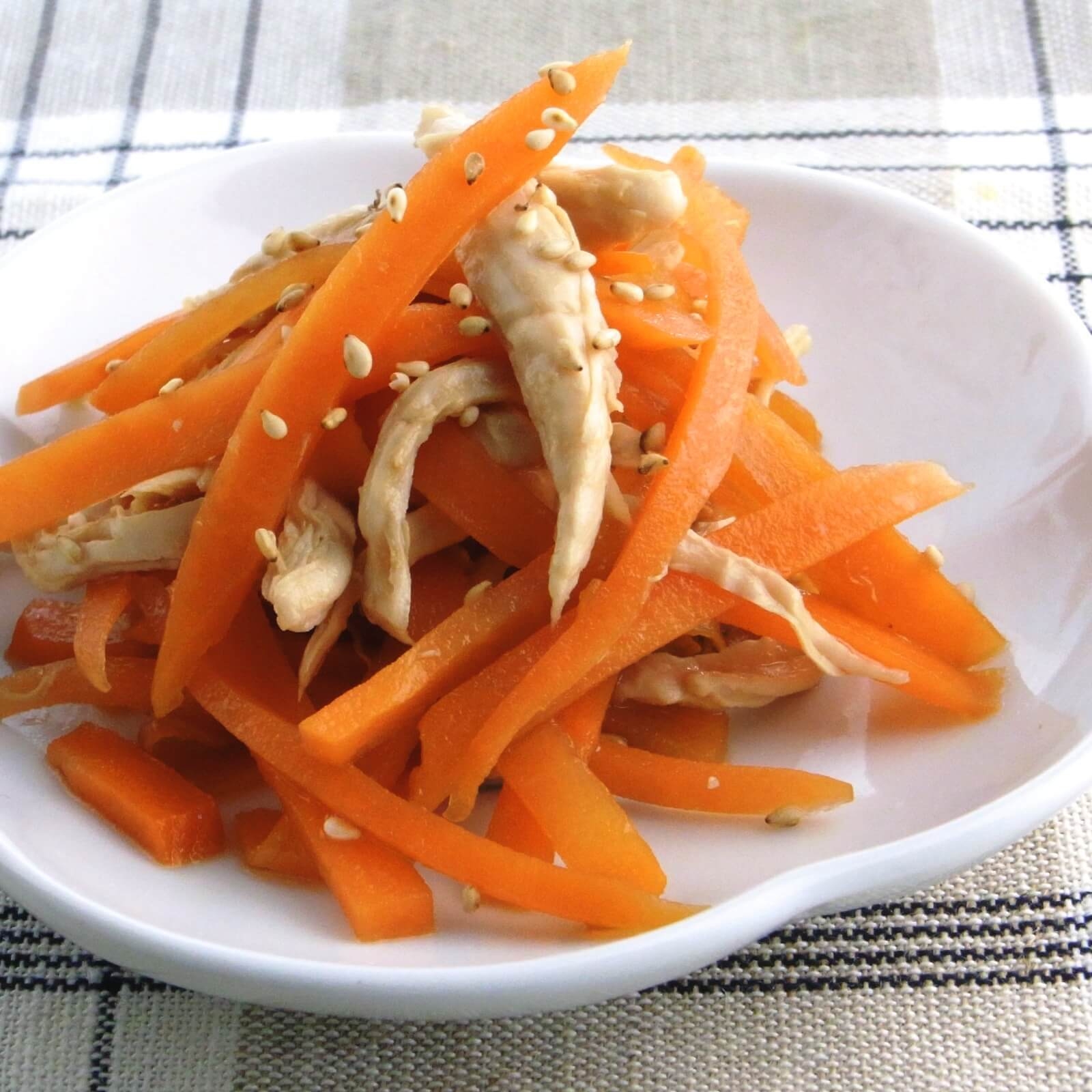 にんじんとささ身のごま和え にんじんとささ身のごま和え