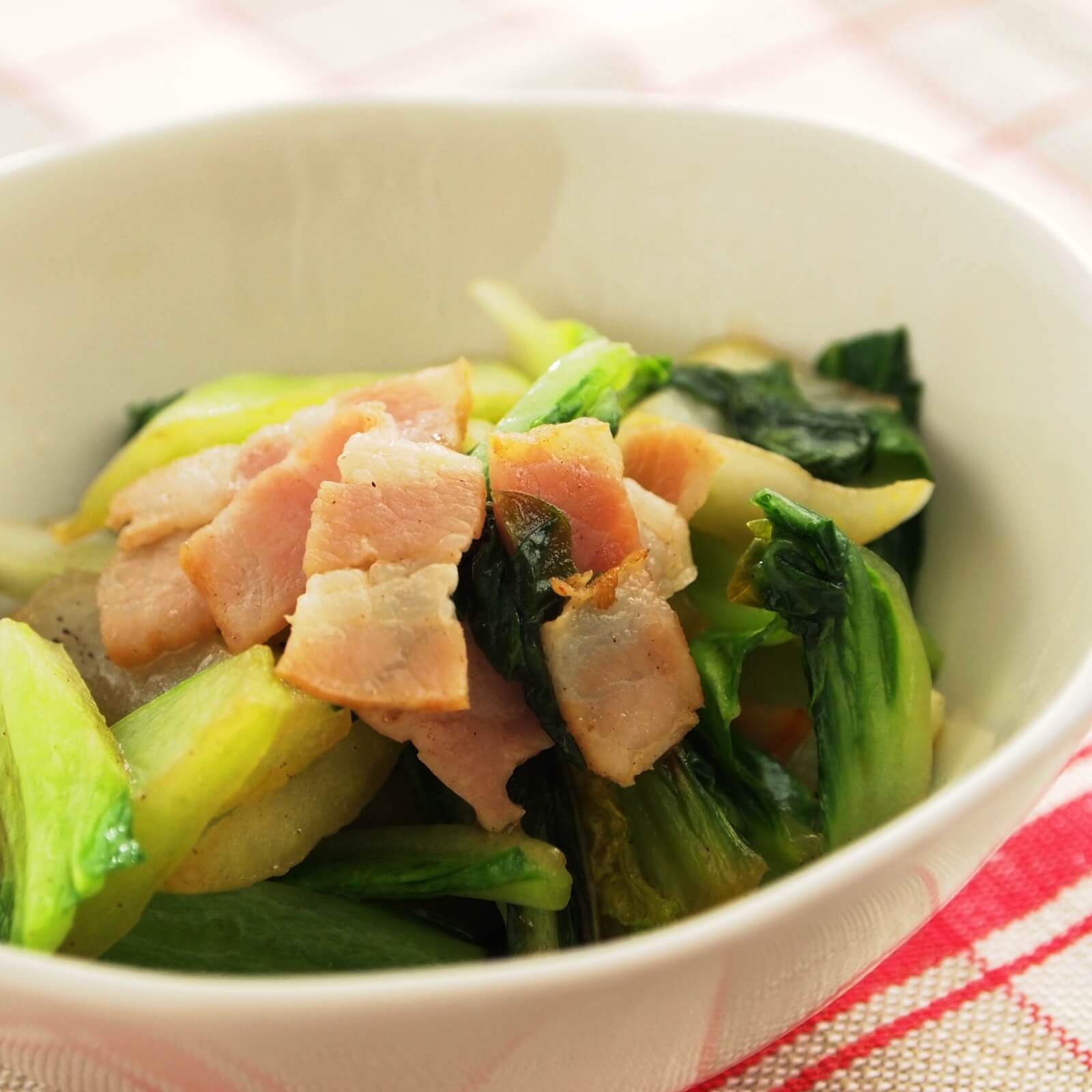 チンゲン菜のベーコン炒め チンゲン菜のベーコン炒め