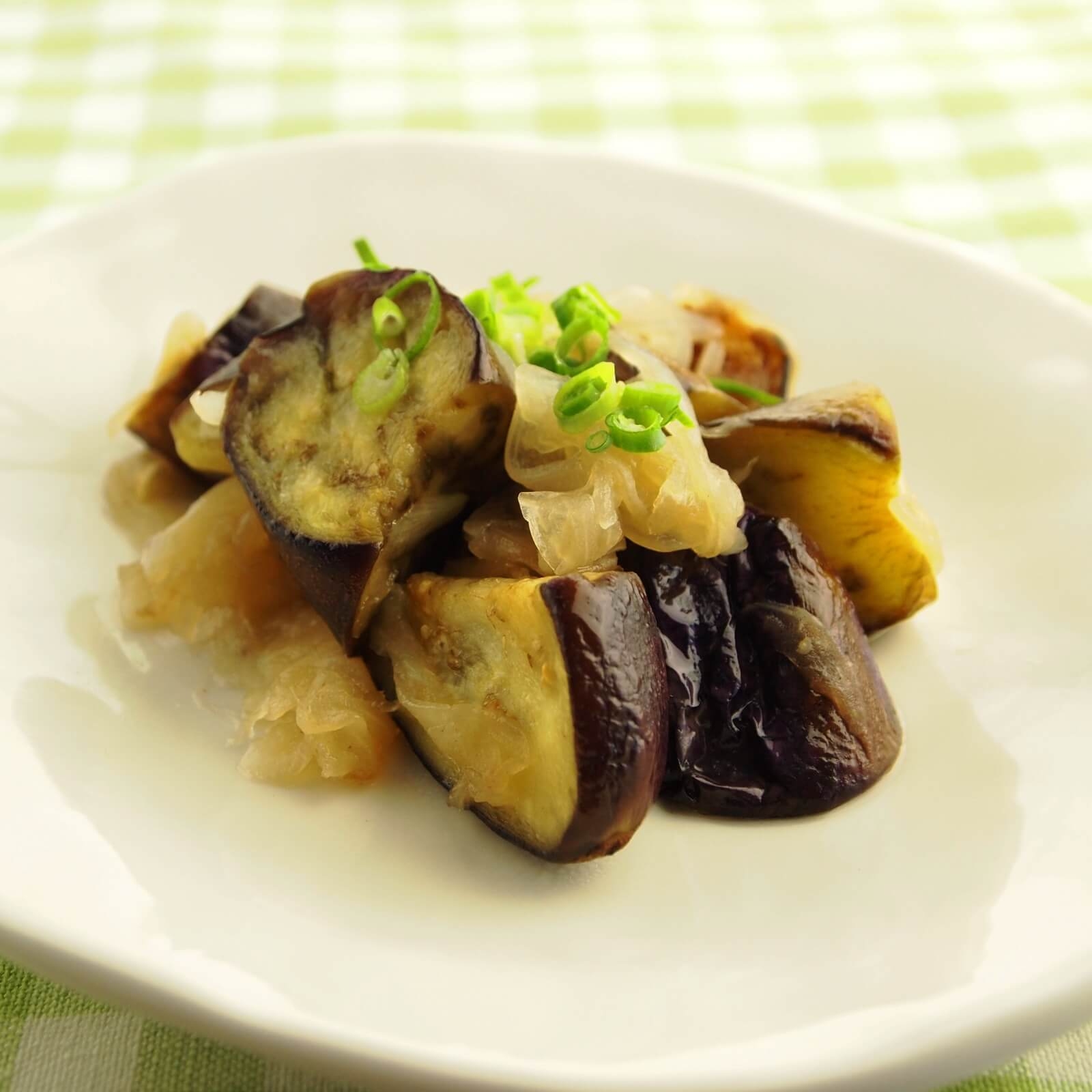 なすとたまねぎの塩炒め なすとたまねぎの塩炒め