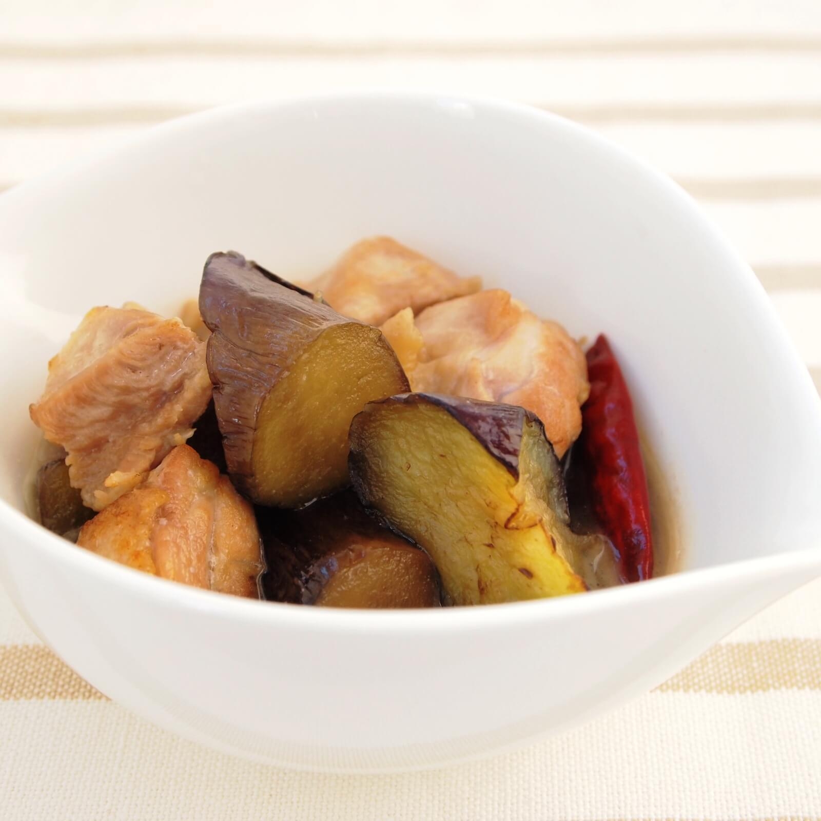 なすと鶏肉のピリ辛煮 なすと鶏肉のピリ辛煮