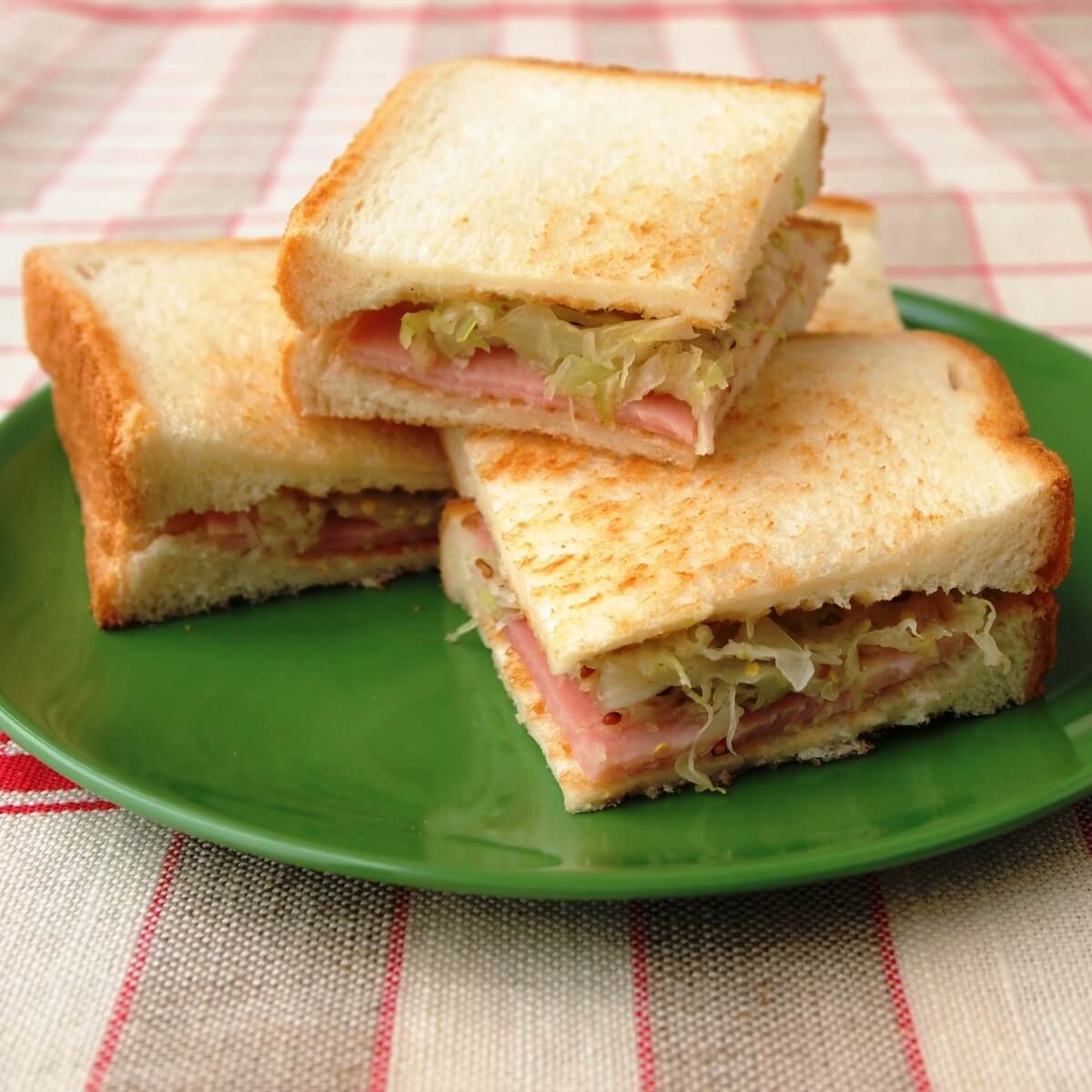 マスタードキャベツのサンド マスタードキャベツのサンド